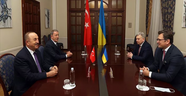 Çavuşoğlu ve Akar Ukrayna'da