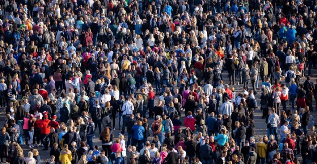 Dünya 2021 yılına 7,8 milyar kişiyle giriyor