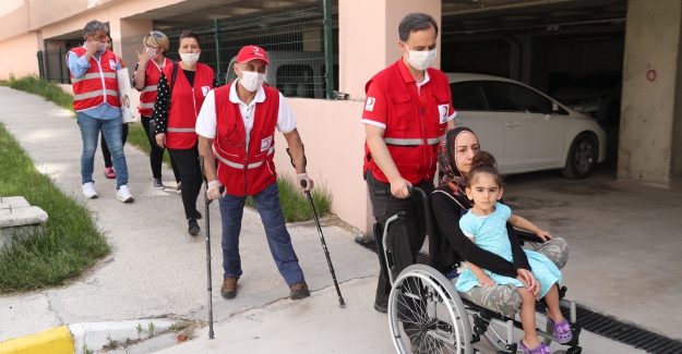 Dünya Engelliler Günü’nde Kızılay’dan “Engelsiz Kulüp” Projesi