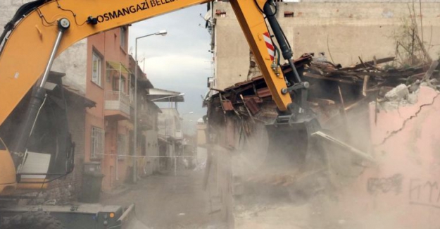 Madde Bağımlılarının Meskenine Balyoz
