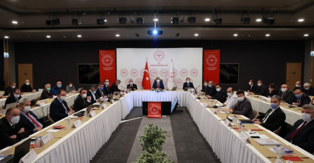 Sağlık Bakanı Koca'dan iyi haber: "İstanbul'da son hafta içinde pozitif vaka sayısındaki azalma yüzde 20’yi buldu"