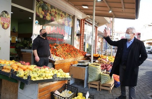 Başkan Erdem’den esnafa moral ziyareti