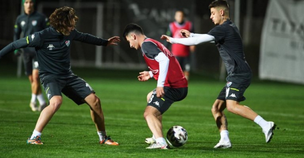 Bursaspor'un Antalya'da Devre Arası Kampı