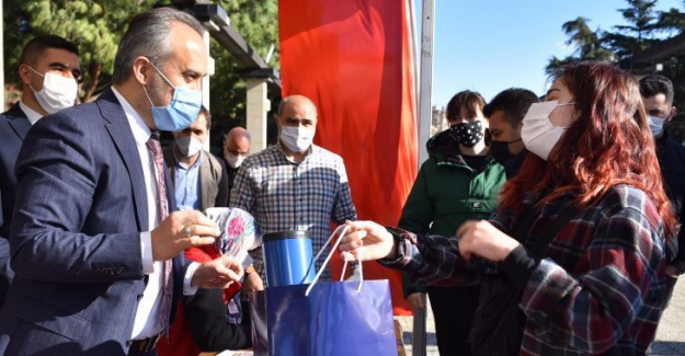 Büyükşehir Belediyesinden Üniversite Adaylarına YKS Soru Kitapçığı