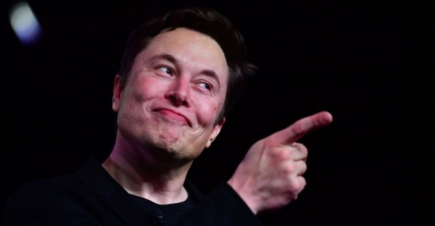 Elon Musk dünyanın en zengin kişisi oldu
