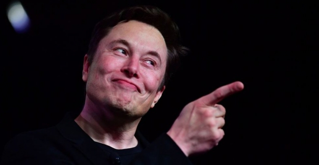 Elon Musk dünyanın en zengin kişisi oldu