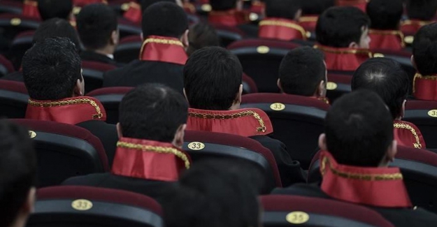 Hakim ve savcılara sosyal medya kısıtlaması geliyor