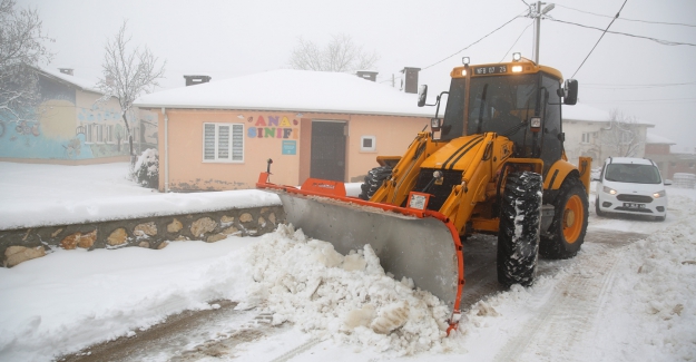 Nihayet Bursa Kent Merkezine ilk kar düştü