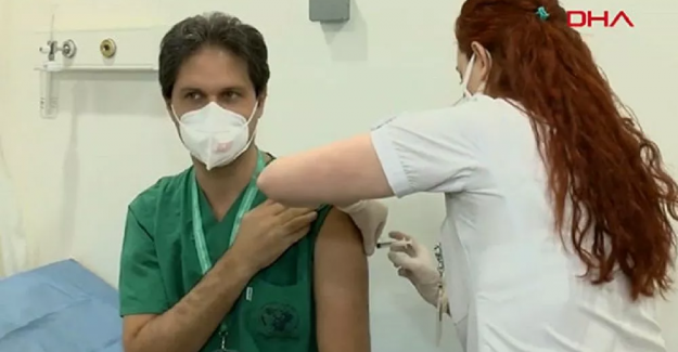 Sağlık çalışanlarına aşı yapılmaya başladı