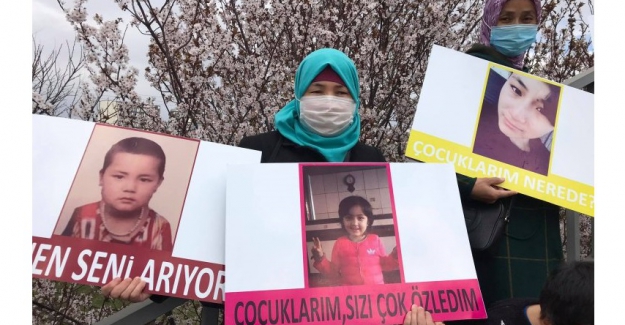 Çin'in alıkoyduğu çocukları için mücadele eden Doğu Türkistanlı anneler Ankara'ya ulaştı
