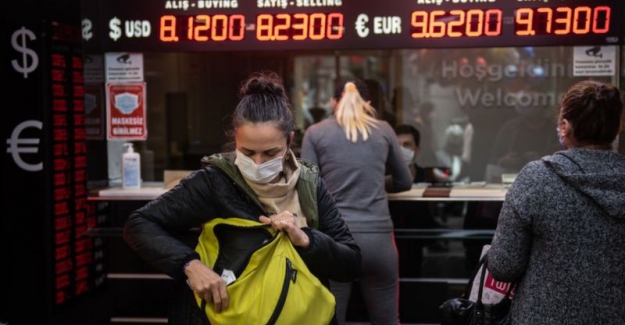 Economist, TL'deki değer kaybını yorumladı: 'Türkiye döviz kriziyle karşı karşıya'