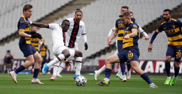 Süper Lig'in 29. haftasında Ankaragücü nefes aldı