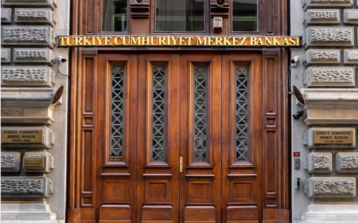 Uzmanlar Merkez Bankası'ndaki değişikliğe ne diyor?