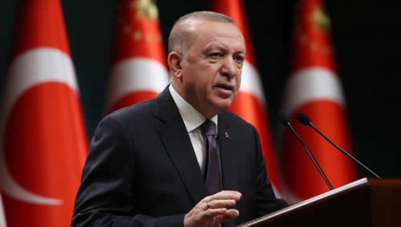 Cumhurbaşkanı Erdoğan, 'Emekli Bayram İkramiyesi'ni 100 TL zamla Bin 100 TL olarak açıkladı