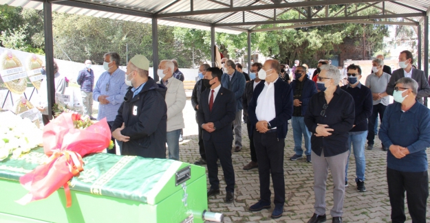 Gazeteci Selahattin Duman, vasiyeti üzerine Bodrum'da toprağa verildi