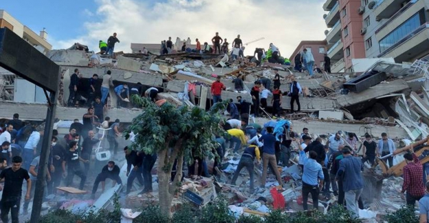 İzmir’deki depremde yıkılan binalarla ilgili 22 gözaltı kararı