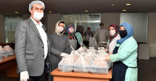 Osmangazi’de Sofralar Ayrı, Gönüller Bir