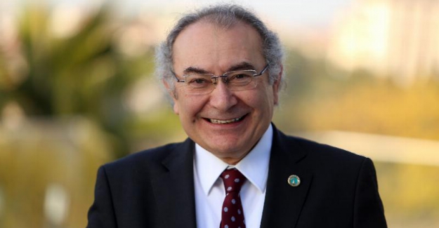 Prof. Dr. Nevzat Tarhan: “Benliğini terbiye etmek isteyenler, Yunus Emre'de birçok ipucu ve hazine bulur”