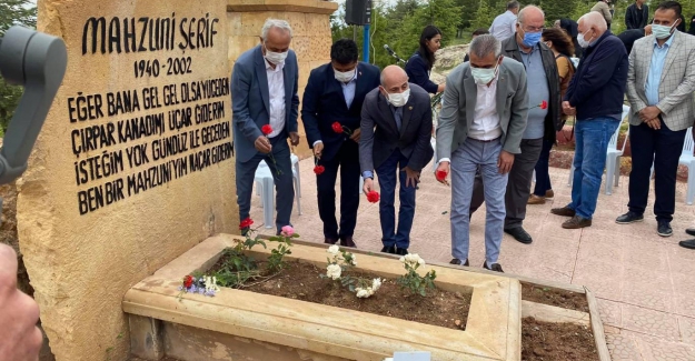 Aşık Mahzuni Şerif, Hacıbektaş'taki mezarı başında anıldı