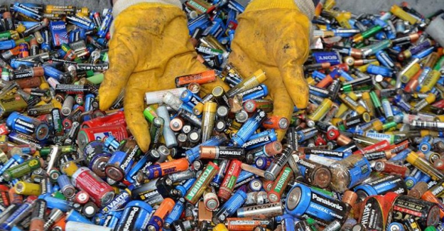 Atıklar çöpe değil geri dönüşüme