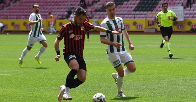 Bursaspor, Eskişehirspor'u 5 golle yıktı