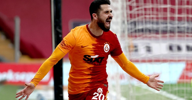 Galatasaray'ın yeni transferi Emre Akbaba!