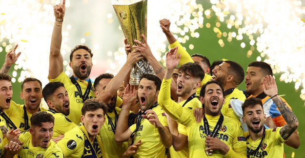 UEFA Avrupa Ligi kupası, Manchester United karşısında penaltılarla Villarreal'in