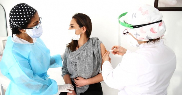 Bakan Koca aşıda yeni dönemi duyurdu