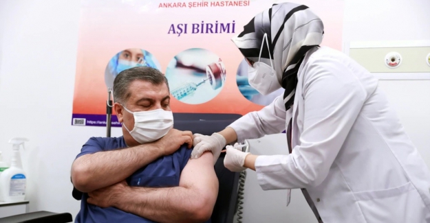 Bakan Koca, aşılama oranı en yüksek 10 şehri açıkladı