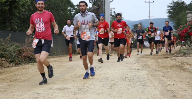 Dağyenice Ultra Maratonu’na bin sporcu katıldı