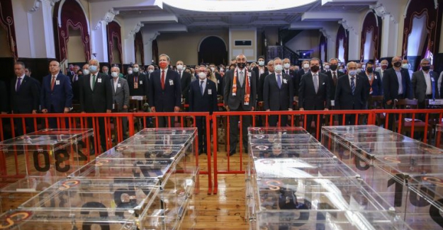 Galatasaray'ın 38. başkanı, Burak Elmas oldu!