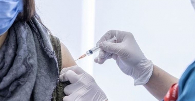 İstanbul'da 45 yaş ve üzeri yurttaşlar Covid-19'a karşı aşılanmaya başladı