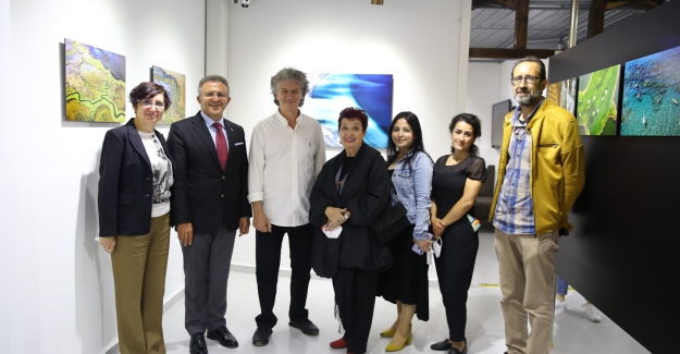 Kabaş’ın “Gökyüzünden Yeryüzü” sergisi Nilüfer’de