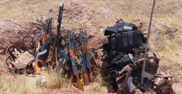 Taliban'dan kaçan 134 Afgan askeri Tacikistan’a sığındı