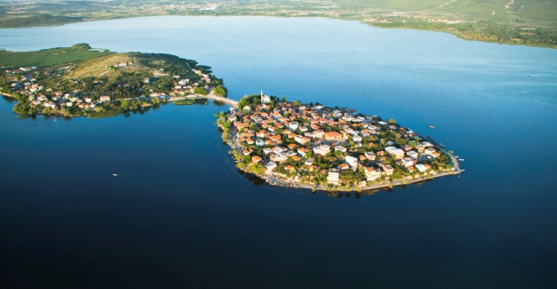 Bursa'nın gülen yüzü Gölyazı'da "Çiçek Şenliği"