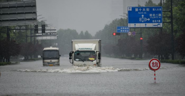 Çin'de sel felaketi: "Bin yılda bir olur"