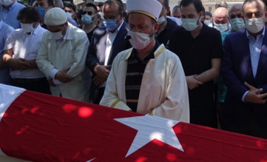 Eski AK Parti Bursa Milletvekili Ali Koyuncu törenle uğurlandı