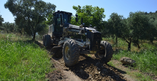 Gemlik Belediyesi’nin tarıma desteği arazi yollarıyla devam ediyor