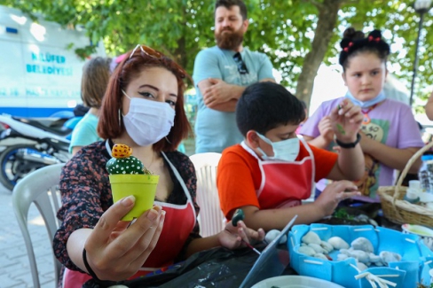 Gölyazı Çiçek Şenliği’ne büyük ilgi
