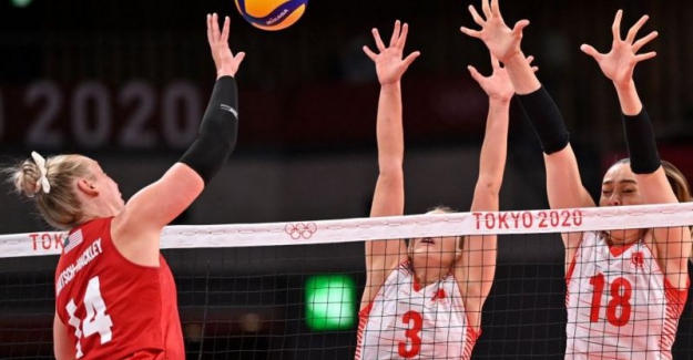 Türkiye Kadın Milli Voleybol takımı, çekişmeli maçta ABD'ye 3-2 yenildi