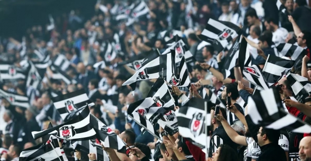 Beşiktaş taraftarından spor dışına çıkan slogan: "Türkiye'de mülteci istemiyoruz"