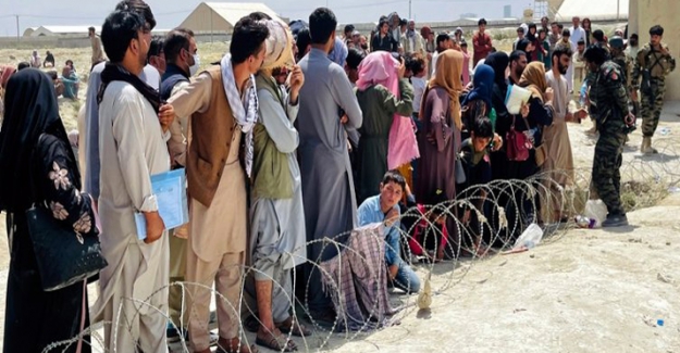 Birleşik Krallık, Afganistan'dan 20 bin göçmen kabul edeceğini açıkladı