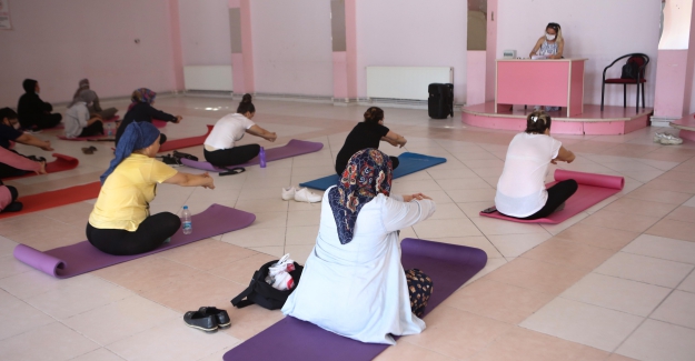 Çalı’da kadınlara pilates eğitimi