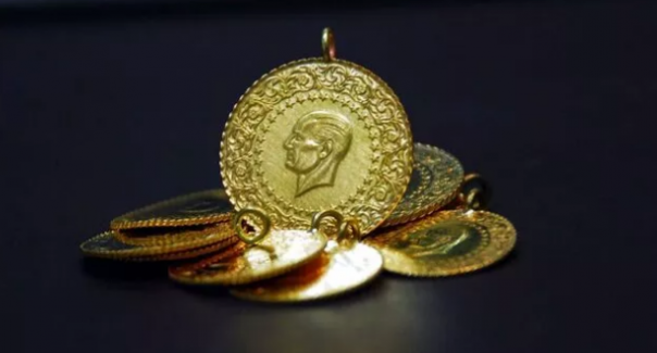 Çeyrek altın 794, Cumhuriyet altını da 3.243 liradan satılıyor