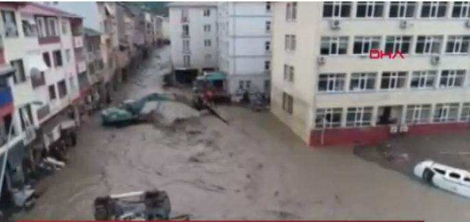 Sel Felaketinde Ölenlerin sayısı 82'ye yükseldi