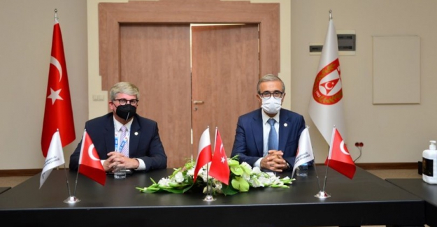 Uluslararası Savunma Sanayii Fuarı (IDEF 2021) yoğun ilgi görüyor