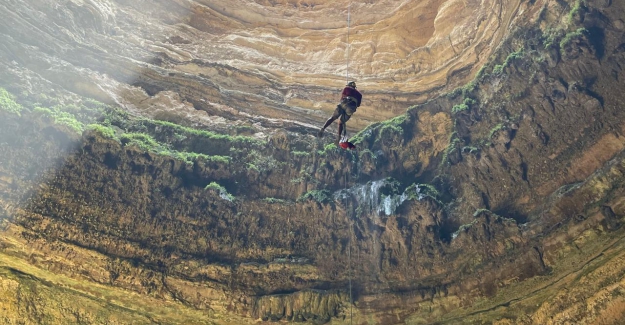 112 metrelik "Cehennem Kuyusu"na indiler