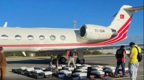 1304 kilo kokainle yakalanan uçağın sahibi konuştu