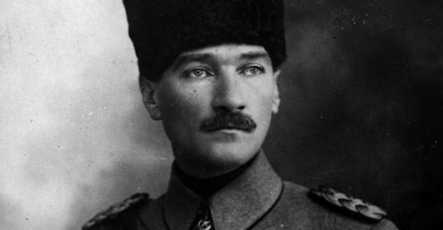 Kıbrıslı Rumlar Atatürk'ü öven kitabı müfredattan çıkardı