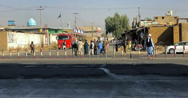 Afganistan'da camiye bombalı saldırı: 32 ölü, 53 yaralı